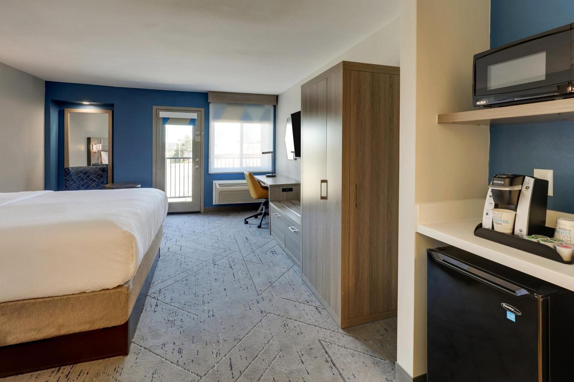 Holiday Inn Express Hotel & Suites Branson 76 Central By Ihg Экстерьер фото